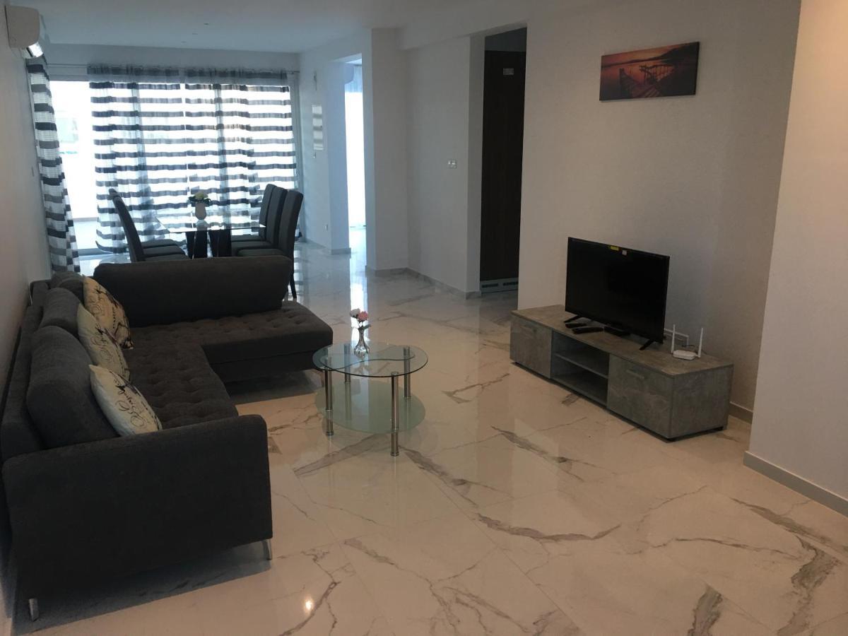 Mobina Villas ลาร์นาคา ภายนอก รูปภาพ
