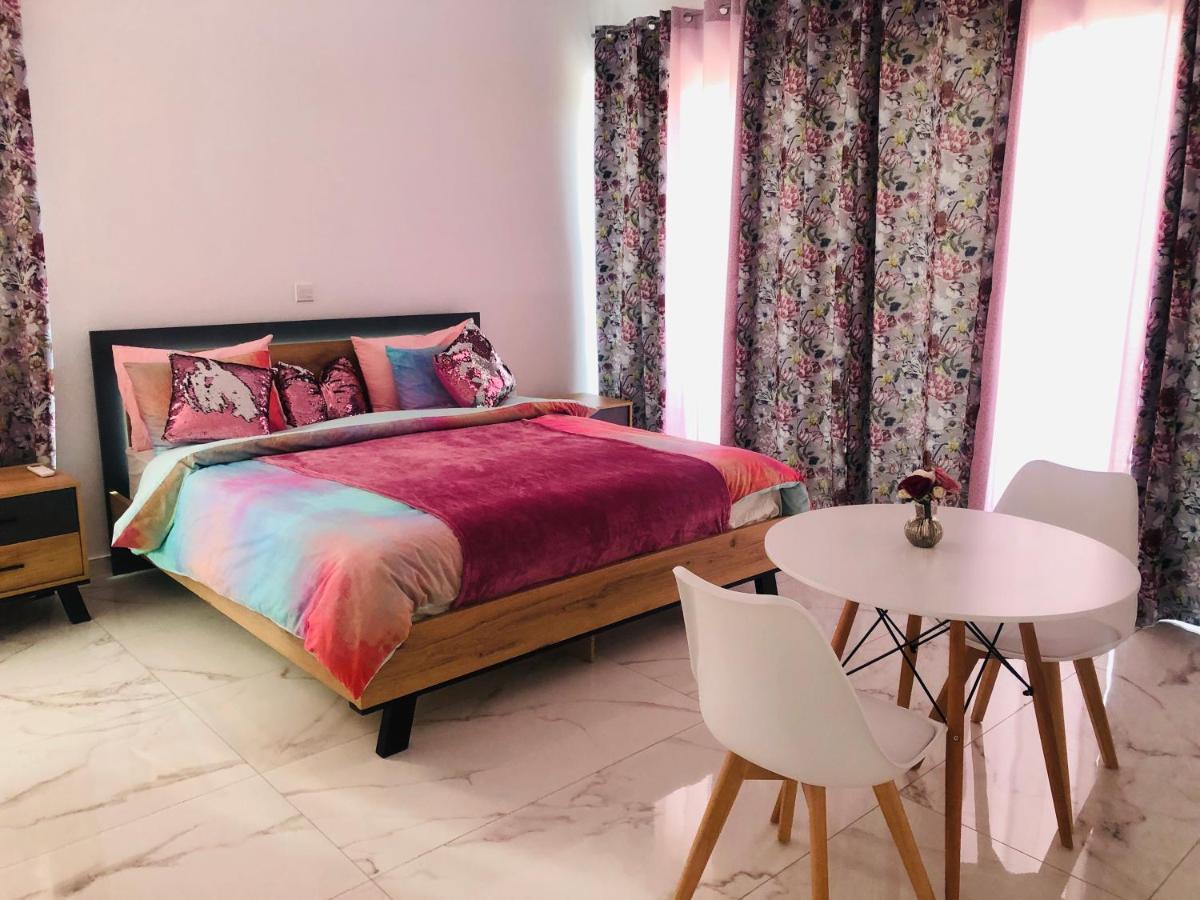 Mobina Villas ลาร์นาคา ภายนอก รูปภาพ