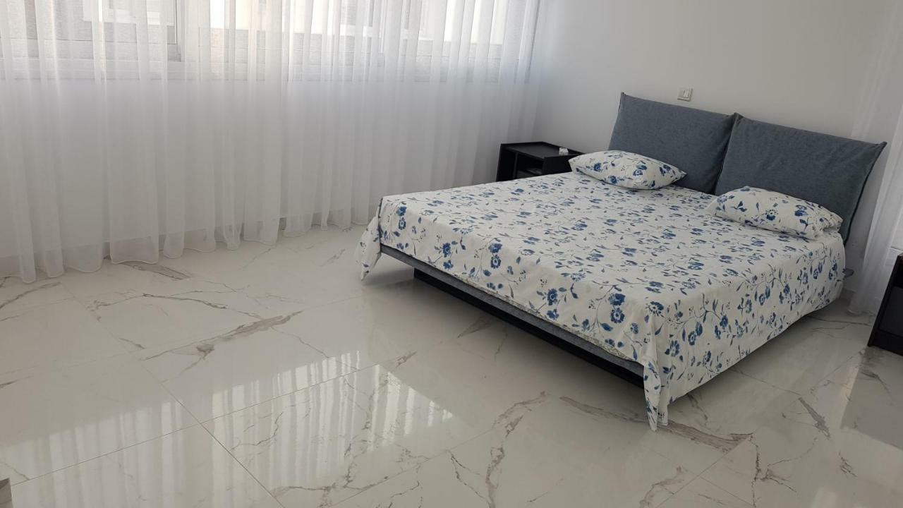 Mobina Villas ลาร์นาคา ภายนอก รูปภาพ